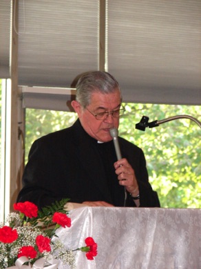 Father Gene Wojtewicz.jpg